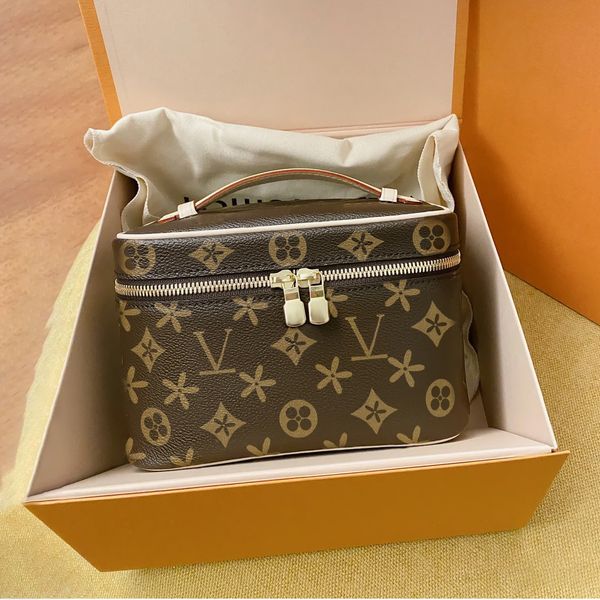 luxury designer m44935 fashion cosmetic tote bags womens wallet nice vanity handbag shoulder bag men genuine leather flap wallet large pocke
luxury designer m44935 fashion cosmetic tote bags womens wallet nice vanity handbag shoulder bag men genuine leather flap wallet large pocke