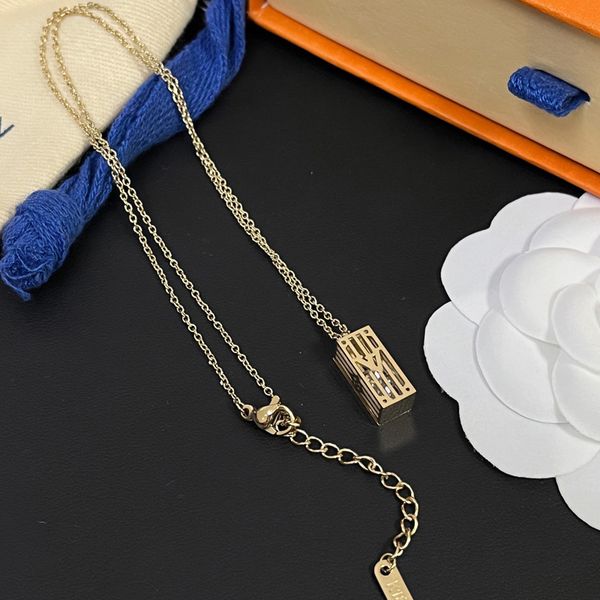 designer pendant necklaces fashion brand letter stainless steel hollow out necklace mans womens 18k gold plated metal link chain valentines, Silver
designer pendant necklaces fashion brand letter stainless steel hollow out necklace mans womens 18k gold plated metal link chain valentines, Silver