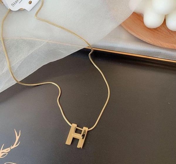 chains rose gold letter h necklace female temperament simple necklaces modification clavicle chain fashionable wear single product2526079, Silver
chains rose gold letter h necklace female temperament simple necklaces modification clavicle chain fashionable wear single product2526079, Silver