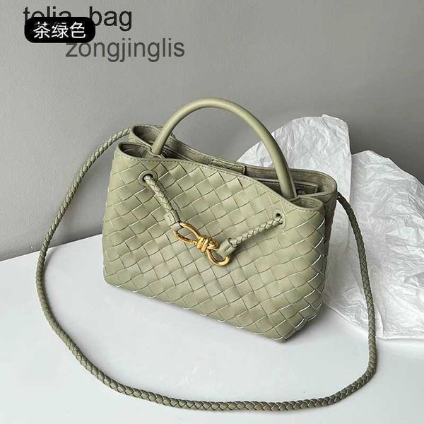 handbag totes rope bag venetaes woven 2023 andiamo buckle designer bags metal bottegaas small tote cowhide one shoulder crossbody wo d91y
handbag totes rope bag venetaes woven 2023 andiamo buckle designer bags metal bottegaas small tote cowhide one shoulder crossbody wo d91y