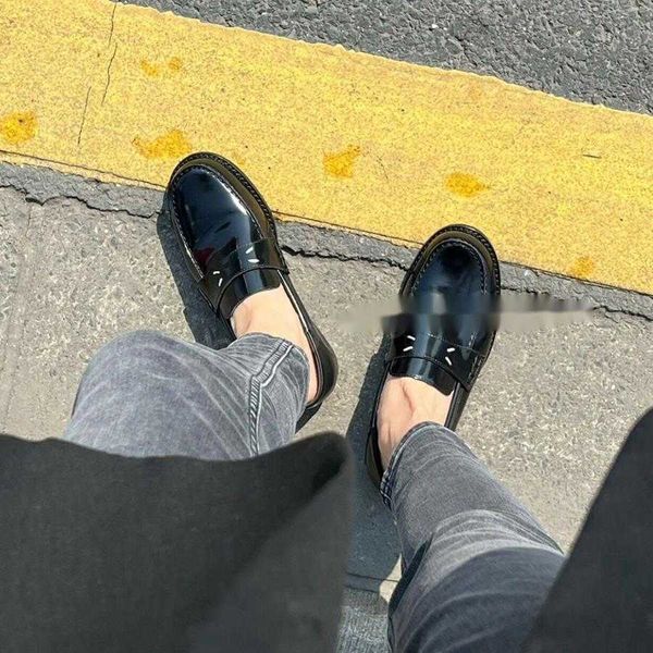 formal shoes ladies casual shoes 2023 spring and summer margiela designer fashion leather splicing round head black white outdoor loafers 35
formal shoes ladies casual shoes 2023 spring and summer margiela designer fashion leather splicing round head black white outdoor loafers 35