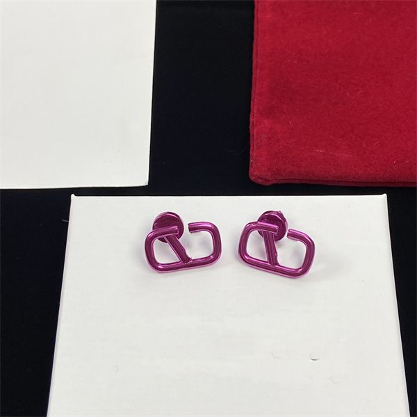 letter v brand earring logo valentinolies stud earing women designer luxury jewelry crystal pearl hoop earrings 42, Golden;silver
letter v brand earring logo valentinolies stud earing women designer luxury jewelry crystal pearl hoop earrings 42, Golden;silver