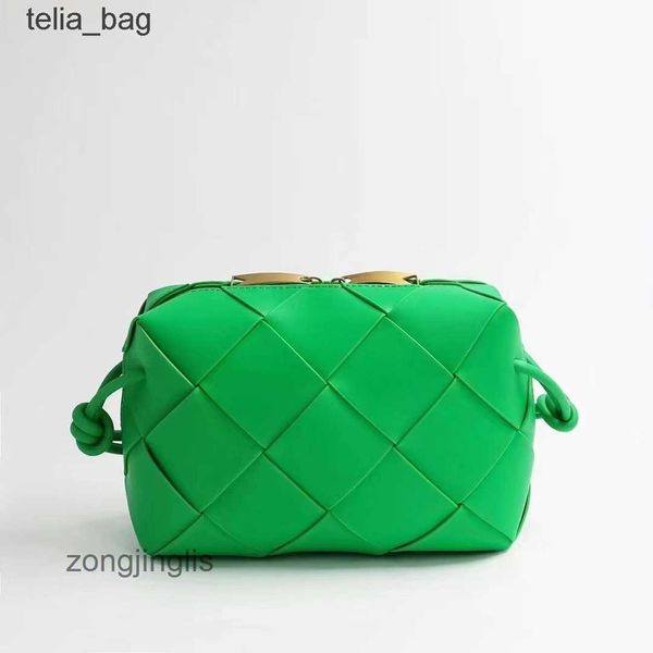 cassettes leather green venetaas camera bags square small designer messenger bag woven 2023 for bottegaas j4t1
cassettes leather green venetaas camera bags square small designer messenger bag woven 2023 for bottegaas j4t1
