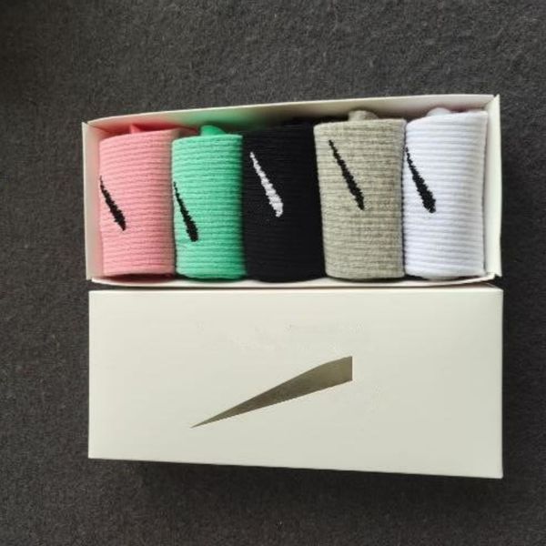 fashion luxury solid sports sock mens sock sportsocks socks fashions classic hook black yellow color white gray basketball sweat absorbing b
fashion luxury solid sports sock mens sock sportsocks socks fashions classic hook black yellow color white gray basketball sweat absorbing b
