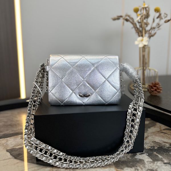 designer womenss mini shoulder bag leather clamshell diamond check silver hardware metal clasp matelasse wide chain luxury handbag crossbody
designer womenss mini shoulder bag leather clamshell diamond check silver hardware metal clasp matelasse wide chain luxury handbag crossbody