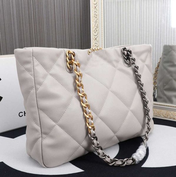 designer cc bag chain women shopping shoulder bags luxury handbags sheepskin crossbody totes large capacity travel classic clutch luxury and
designer cc bag chain women shopping shoulder bags luxury handbags sheepskin crossbody totes large capacity travel classic clutch luxury and