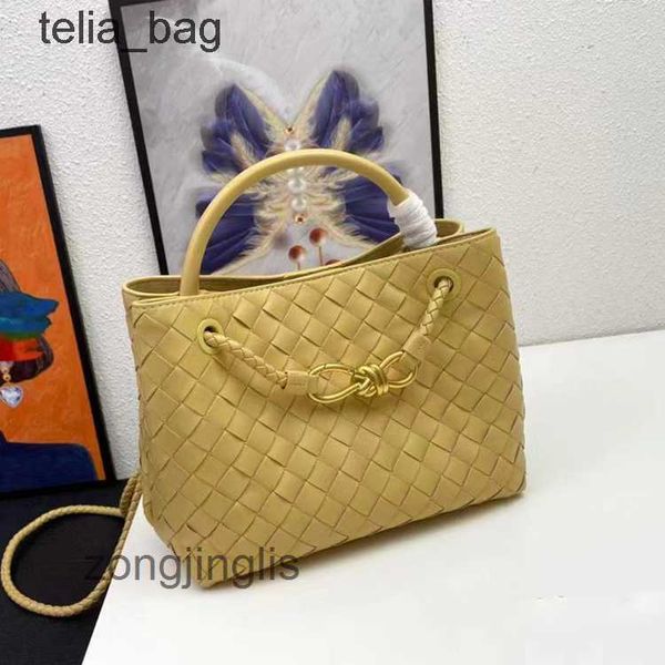 bags tote arco totes 2023 designer venetaas bottegaas cowhide knitted handbag metal rope andiamo shoulder bag handheld high capacity wo 4szd
bags tote arco totes 2023 designer venetaas bottegaas cowhide knitted handbag metal rope andiamo shoulder bag handheld high capacity wo 4szd
