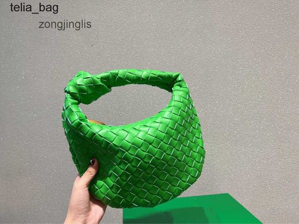 2023 horn bottegaas lady jodies woven designer mini bags knot cow bag dumplings venetaes cloud handbag one shoulder underarm n11f
2023 horn bottegaas lady jodies woven designer mini bags knot cow bag dumplings venetaes cloud handbag one shoulder underarm n11f