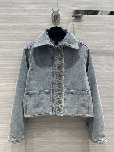 milan runway jackets 2023 new autumn wintern lapel neck long sleeve brand same style coats women's designer 0814-10, Black;brown
milan runway jackets 2023 new autumn wintern lapel neck long sleeve brand same style coats women's designer 0814-10, Black;brown