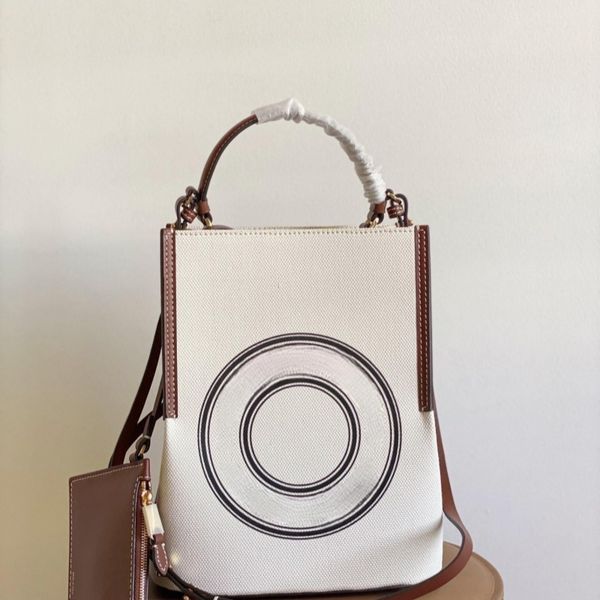 designer handbag super fire canvas bucket bag fashion trend shoulder bag luxury wallet internet celebrity star same style
designer handbag super fire canvas bucket bag fashion trend shoulder bag luxury wallet internet celebrity star same style