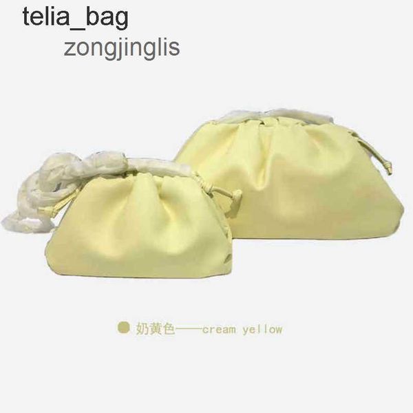 fold lady venetaes bag cloud 2023 bottegaas pouch women's designer clip solid color bags single shoulder messenger vgo2
fold lady venetaes bag cloud 2023 bottegaas pouch women's designer clip solid color bags single shoulder messenger vgo2