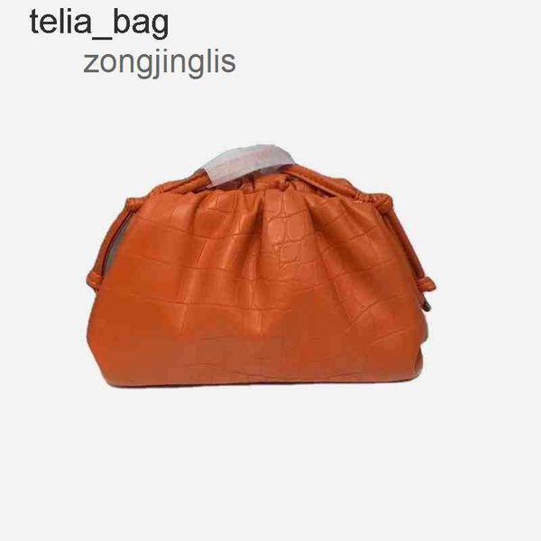 pouch bag small lady venetaes cloud bottegaas claassic fold pouch leather handbags clip bags female 2023 single designer shoulder cross
pouch bag small lady venetaes cloud bottegaas claassic fold pouch leather handbags clip bags female 2023 single designer shoulder cross