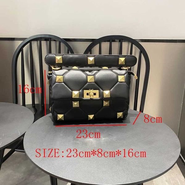 designer bags women's bag small fragrant rivet handbag nail bag classic straddle shoulder bag small bag 8mzd
designer bags women's bag small fragrant rivet handbag nail bag classic straddle shoulder bag small bag 8mzd