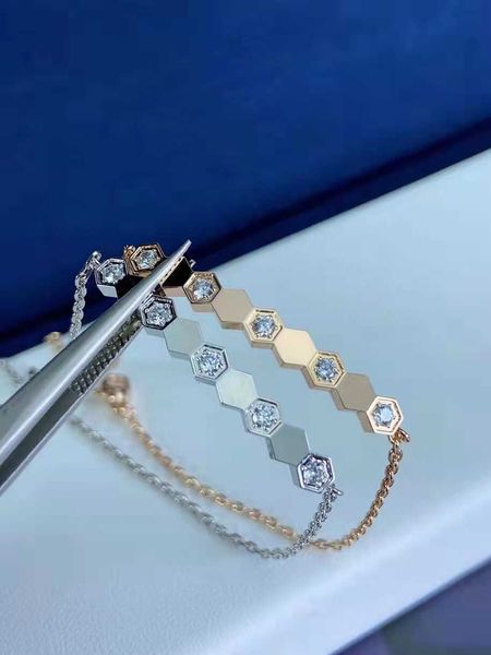 fashion designer chaumet shangmei beehive bracelet light small and exquisite 925 sterling silver friend honeycomb ins new lifeyear high grad, Golden;silver
fashion designer chaumet shangmei beehive bracelet light small and exquisite 925 sterling silver friend honeycomb ins new lifeyear high grad, Golden;silver