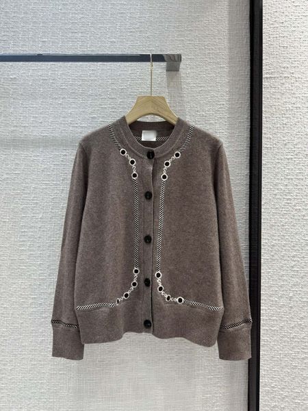 2023 new autumn winter milan runway sweaters o neck long sleeve women's sweater high end jacquard cardigan designer 0814-20, White;black
2023 new autumn winter milan runway sweaters o neck long sleeve women's sweater high end jacquard cardigan designer 0814-20, White;black