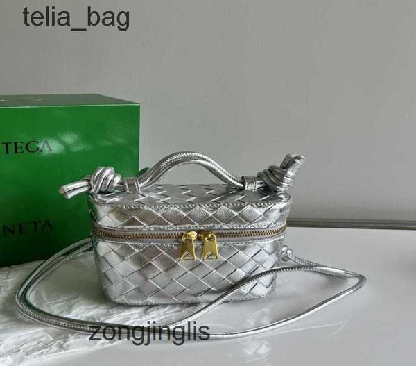 triangle classic intrecciato ladies handbags designer bag tote mini woven 2023 bottegaas women's makeup fashion venetaas crossbody one
triangle classic intrecciato ladies handbags designer bag tote mini woven 2023 bottegaas women's makeup fashion venetaas crossbody one