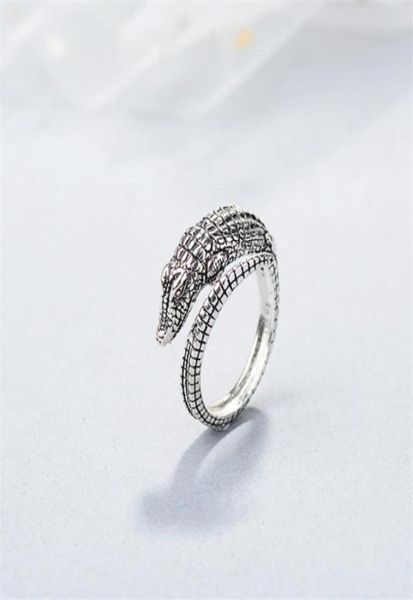 2021 new vintge neogothic crocodile lligtor long til width surfce double lyer ring niml prty women jewelry34566587598327, Silver
2021 new vintge neogothic crocodile lligtor long til width surfce double lyer ring niml prty women jewelry34566587598327, Silver