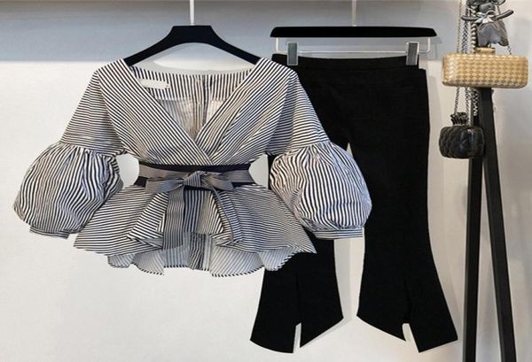 2019 puff sleeve blouseflare pants two piece suits lady spring bow vneck slim sets whitestriped sashes thin suits1267727, White
2019 puff sleeve blouseflare pants two piece suits lady spring bow vneck slim sets whitestriped sashes thin suits1267727, White