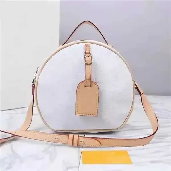 evening designer bag fashion women round crossbody shoulderbag travel luxury lady old flower handbag lady clutch purse classic crossbody tot
evening designer bag fashion women round crossbody shoulderbag travel luxury lady old flower handbag lady clutch purse classic crossbody tot
