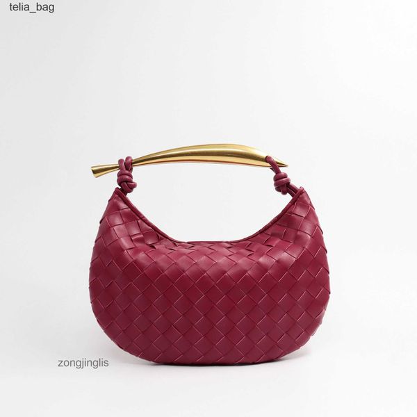 bottegaas woven handbags venetaas bags 2023 selling shark designer large tote bag capacity handheld dumpling solid metal handle casual women
bottegaas woven handbags venetaas bags 2023 selling shark designer large tote bag capacity handheld dumpling solid metal handle casual women