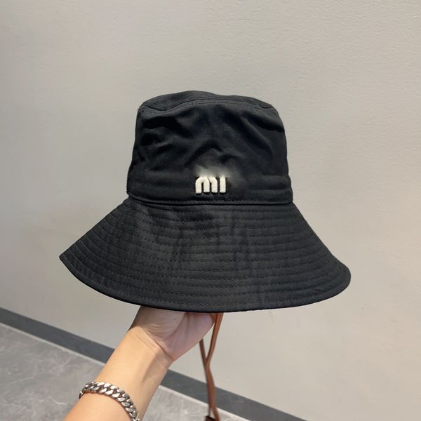 designer bucket hat for man woman casquette bob wide brim luxury fashion fitted hats outdoor sun prevent travel trendy personality summer ca, Blue;gray
designer bucket hat for man woman casquette bob wide brim luxury fashion fitted hats outdoor sun prevent travel trendy personality summer ca, Blue;gray