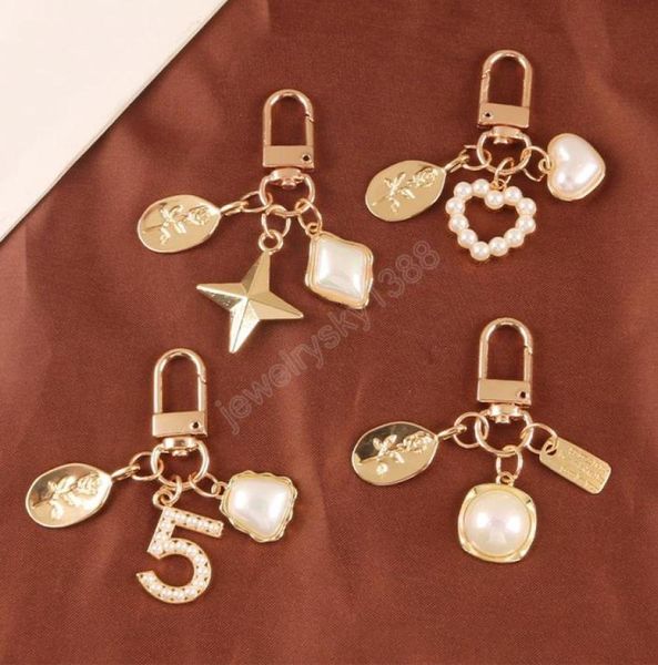 creative vintage rose pattern key chain for women girl cute pearl heart key ring holder trinket bag charms jewelry8886739, Slivery;golden
creative vintage rose pattern key chain for women girl cute pearl heart key ring holder trinket bag charms jewelry8886739, Slivery;golden