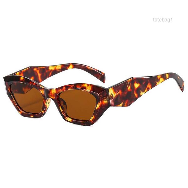 new fashionable multi border sunglasses cat eye fashion versatile colorful crystal slice women 1usi, White;black
new fashionable multi border sunglasses cat eye fashion versatile colorful crystal slice women 1usi, White;black
