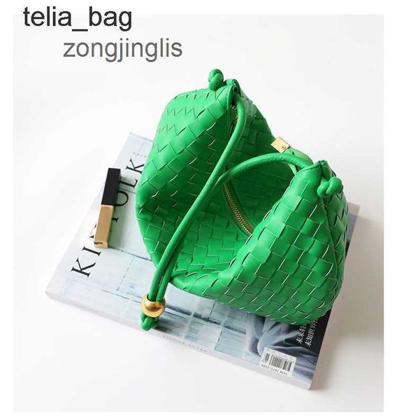 venetaes turn bags lady one designer woven bag bottegaas 2023 fashion soft shoulder leather dumpling cowhide wrist small golden ball underar
venetaes turn bags lady one designer woven bag bottegaas 2023 fashion soft shoulder leather dumpling cowhide wrist small golden ball underar