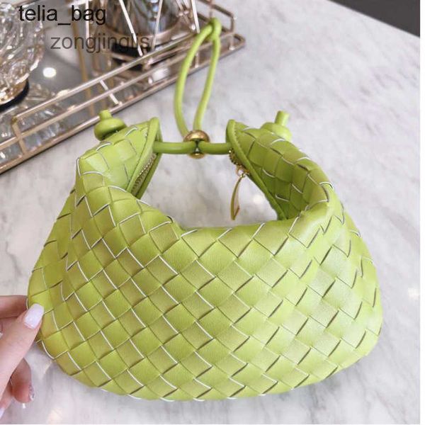 woven bag classic turn designer hand bags venetaes ladies hand 2023 one bottegaas small golden ball shoulder fashion ox dumplings cloud fema
woven bag classic turn designer hand bags venetaes ladies hand 2023 one bottegaas small golden ball shoulder fashion ox dumplings cloud fema