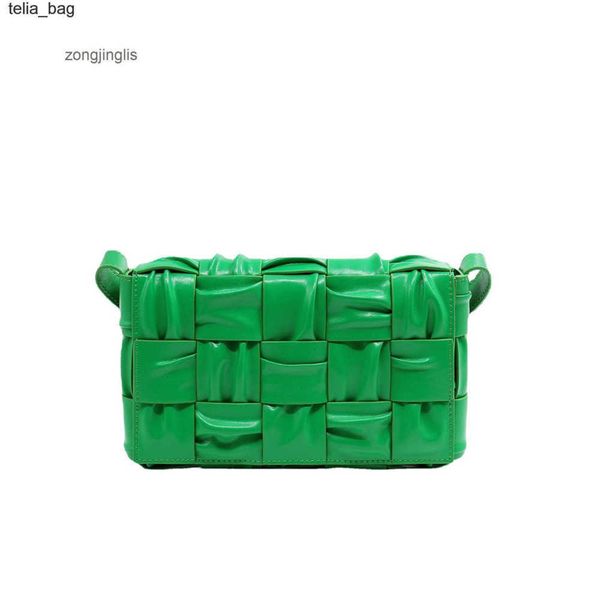 woven venetaes bottegaas designer 2023 cassettes lady claassic summer pleated bags fashion one shoulder bag crossbody soft leather underarm
woven venetaes bottegaas designer 2023 cassettes lady claassic summer pleated bags fashion one shoulder bag crossbody soft leather underarm