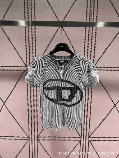 women's t-shirt designer 23 early autumn new chest letter printing with damaging full split knitted short sleeves for a slim fit bonj, White
women's t-shirt designer 23 early autumn new chest letter printing with damaging full split knitted short sleeves for a slim fit bonj, White