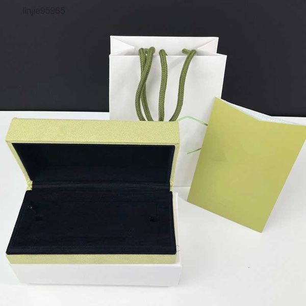 clover brand designer jewelry box packing earrings necklaces bracelets dust pouch bags gift boxes, Black;white
clover brand designer jewelry box packing earrings necklaces bracelets dust pouch bags gift boxes, Black;white