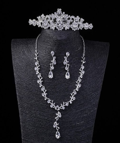amazing bridal jewelry set sparkling three piece crown earring necklace jewelry wedding party accessories for ladies1485343, White
amazing bridal jewelry set sparkling three piece crown earring necklace jewelry wedding party accessories for ladies1485343, White