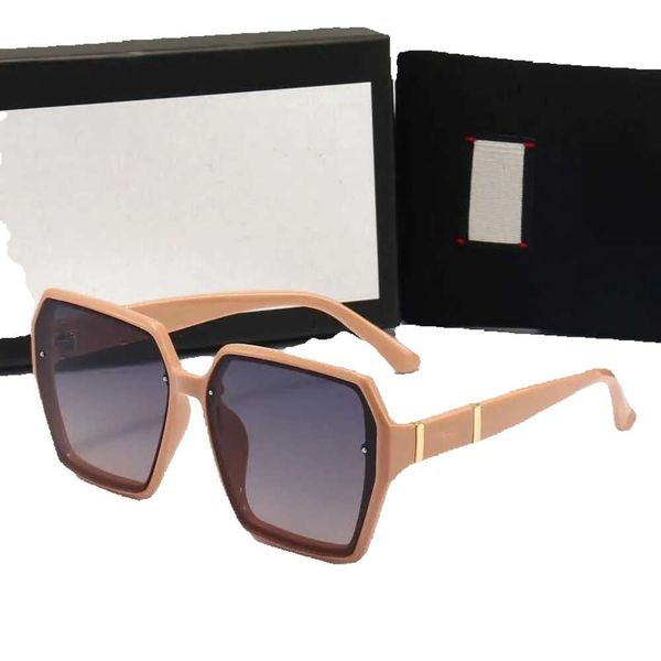2023 designer coast sunglasses new women's classic fashion sunglasses tourism driving holiday sunglasses tourism leisure sunglasses, White;black
2023 designer coast sunglasses new women's classic fashion sunglasses tourism driving holiday sunglasses tourism leisure sunglasses, White;black