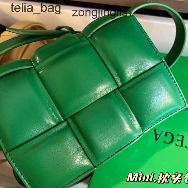 bag womven small classic bottegaas lady's bags cassettes hand 2023 designer venetaas shoulder purse pillow mini leather chest messenger
bag womven small classic bottegaas lady's bags cassettes hand 2023 designer venetaas shoulder purse pillow mini leather chest messenger