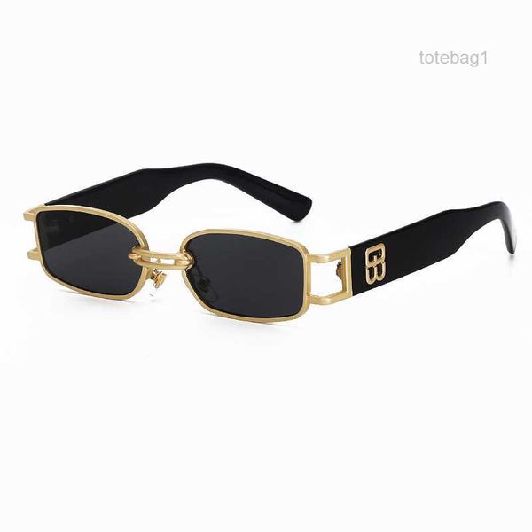 new sunglasses fashion star same network red small frame glasses staircase show db letter style swpq, White;black
new sunglasses fashion star same network red small frame glasses staircase show db letter style swpq, White;black