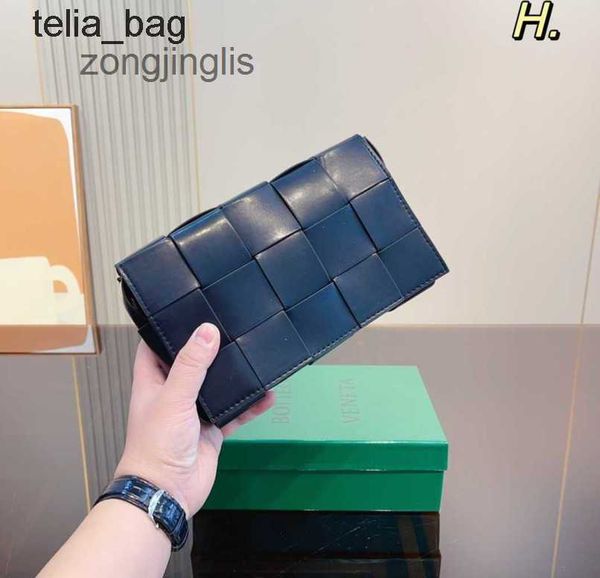 venetaes woven crossbody 2023 bags shoulder bottegaas cassette designer leisure fashion women's bag handbags j1s3
venetaes woven crossbody 2023 bags shoulder bottegaas cassette designer leisure fashion women's bag handbags j1s3