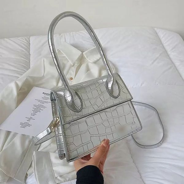 women messenger bags handbag jaquemus with long handle ins versatile and fashionable small square bag
women messenger bags handbag jaquemus with long handle ins versatile and fashionable small square bag