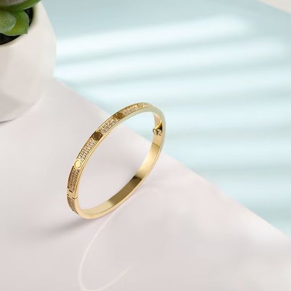 boutique designer jewelry titanium steel bracelet, women's vacuum plated 18k non fading and non allergic bracelet, men's and women, Black
boutique designer jewelry titanium steel bracelet, women's vacuum plated 18k non fading and non allergic bracelet, men's and women, Black
