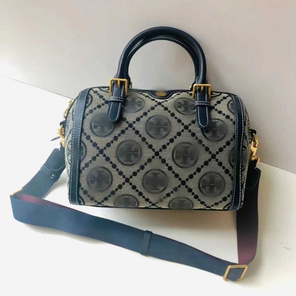 designer bag 2024 early launch tb pillow boston handheld one shoulder crossbody old flower qin score summer fashion versatile
designer bag 2024 early launch tb pillow boston handheld one shoulder crossbody old flower qin score summer fashion versatile