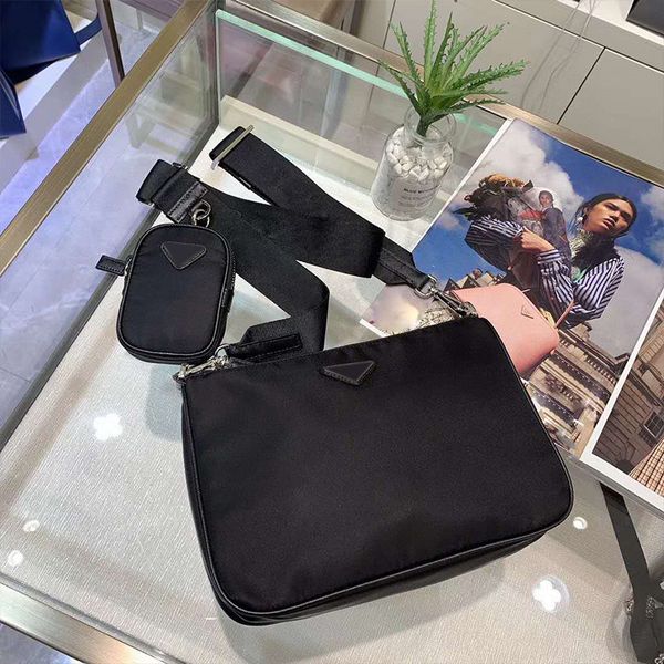 multifunctional designer bag mens and womens solid color nylon crossbody bag fashion woven shoulder bag portable wallet card bag 2vh113
multifunctional designer bag mens and womens solid color nylon crossbody bag fashion woven shoulder bag portable wallet card bag 2vh113
