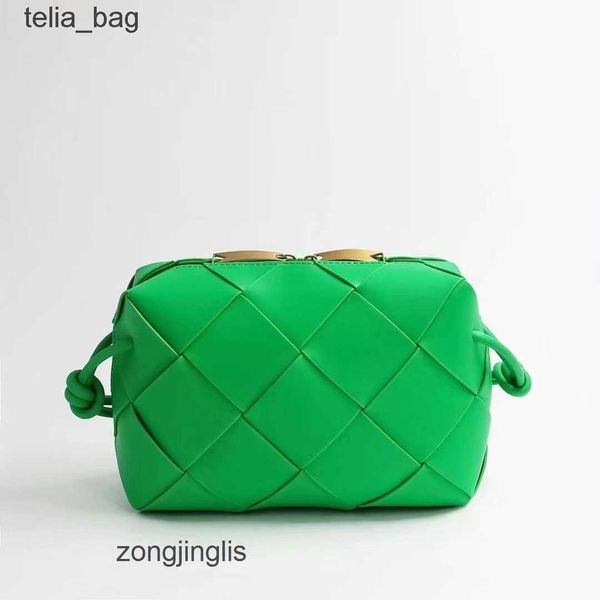 cassettes leather green venetaas camera bags square small designer messenger bag woven 2023 for bottegaas women cczs
cassettes leather green venetaas camera bags square small designer messenger bag woven 2023 for bottegaas women cczs
