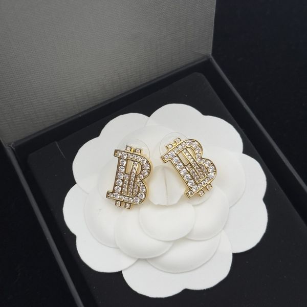 designer stud womens earring mens b earrings with vertical lines jewelry formal women shine diamond pendant studs hoop ear rings wedding par, Golden;silver
designer stud womens earring mens b earrings with vertical lines jewelry formal women shine diamond pendant studs hoop ear rings wedding par, Golden;silver