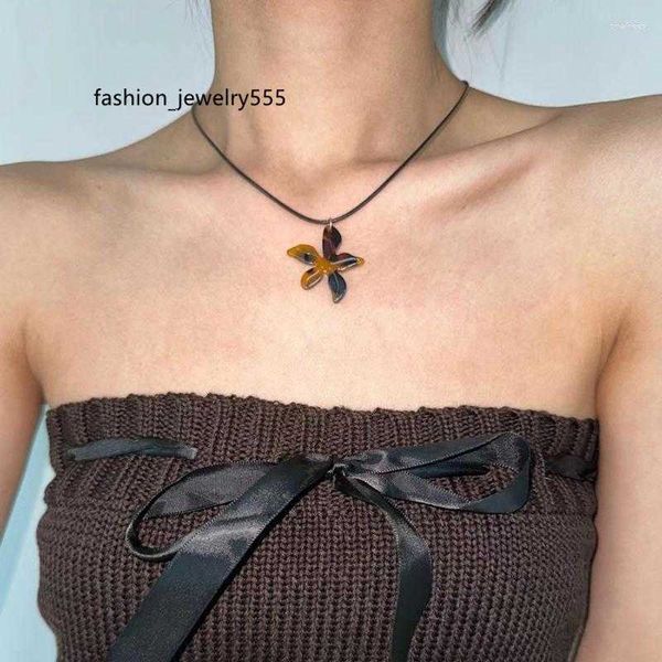 chokers choker pendant necklace fashion clavicle chain irregular amber charm necklaces long rope neck jewelry gift, Golden;silver
chokers choker pendant necklace fashion clavicle chain irregular amber charm necklaces long rope neck jewelry gift, Golden;silver