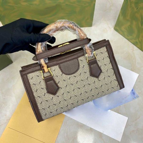 hip bamboo tote bag g letter totes designers handbags leather shoulder bags fashion clutch bag purse fashion pochette
hip bamboo tote bag g letter totes designers handbags leather shoulder bags fashion clutch bag purse fashion pochette