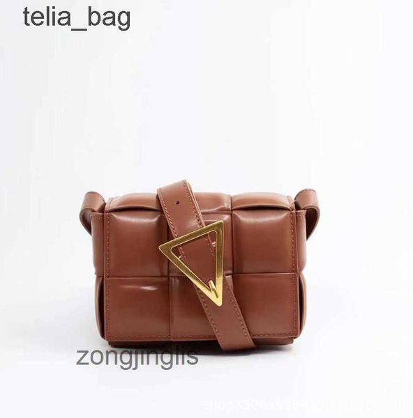 women's luxury venetaas fashion woven casette small bags bottegaas designer large tote bag square plaid bag trend mini messenger should
women's luxury venetaas fashion woven casette small bags bottegaas designer large tote bag square plaid bag trend mini messenger should