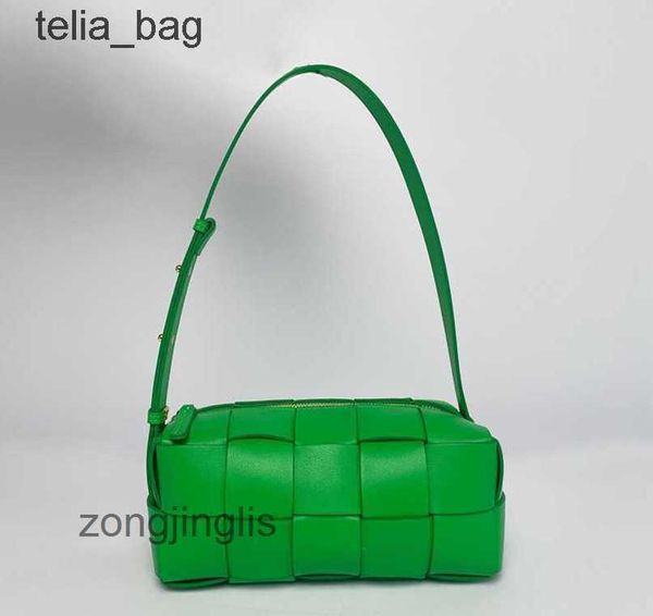 bottegaas cowhide spring 2023 underarm venetaas brick knitted cassettes bags candy color one shoulder bag square wo s6af
bottegaas cowhide spring 2023 underarm venetaas brick knitted cassettes bags candy color one shoulder bag square wo s6af