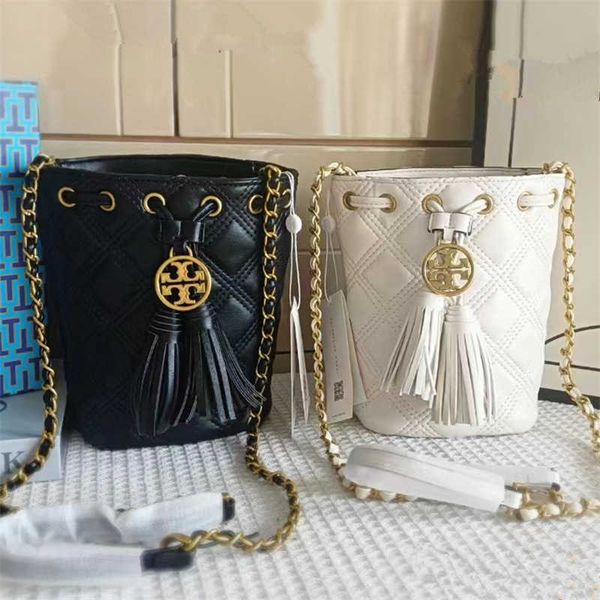 designer bag 2024 early launch tb new kira mini bucket lingge embroidered thread chain temperament soft face one shoulder crossbody small
designer bag 2024 early launch tb new kira mini bucket lingge embroidered thread chain temperament soft face one shoulder crossbody small