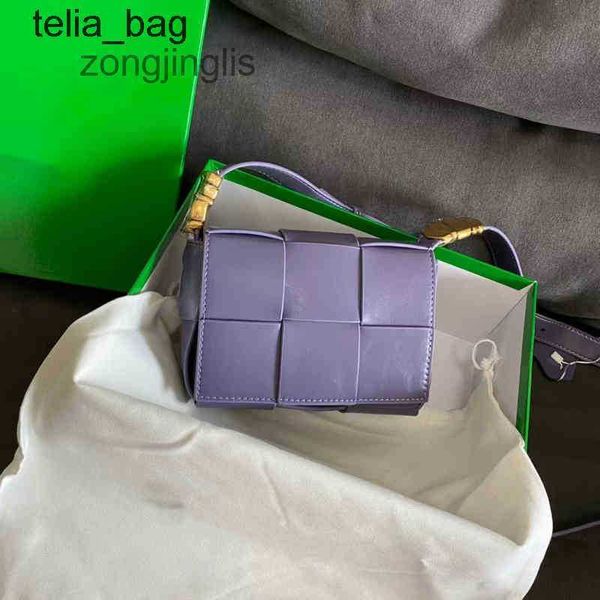 mini designer leather venetaes bag leather messenger fashion bottegaas bags small waist single trend shoulder p 0fug 
mini designer leather venetaes bag leather messenger fashion bottegaas bags small waist single trend shoulder p 0fug