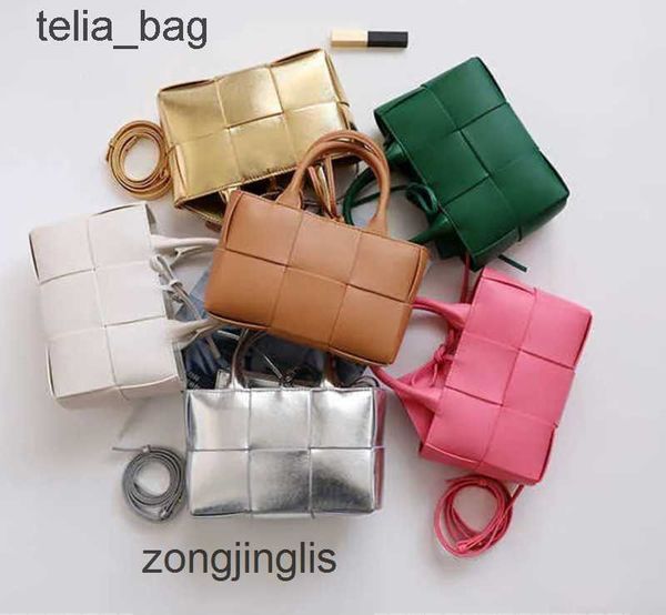 ladies girl bag venetaas 2023 bags designer bottegaas acro strap classic crossbody tote large capacity women's leather woven handbag si
ladies girl bag venetaas 2023 bags designer bottegaas acro strap classic crossbody tote large capacity women's leather woven handbag si